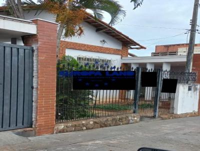 Casa para Locao, em Bauru, bairro Centro, 4 dormitrios, 2 banheiros, 3 vagas