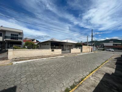 Casa para Venda, em Cambori, bairro Ldia Duarte