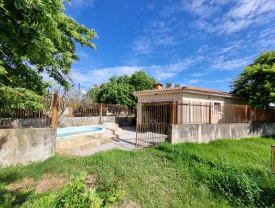 Casa na Praia para Venda, em Pelotas, bairro Laranjal, 3 dormitrios, 1 banheiro, 1 vaga