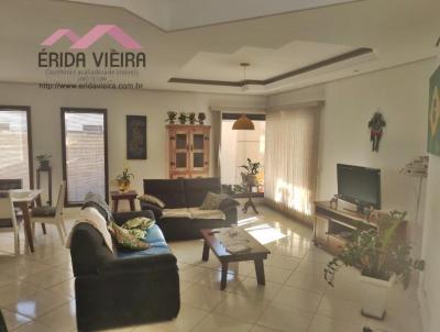 Casa em Condom�nio para Venda, em Pindamonhangaba, bairro Condominio Residencial Real Ville, 3 dormit�rios, 4 banheiros, 2 su�tes, 2 vagas