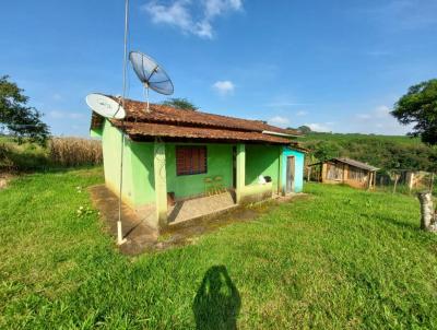 Stio para Venda, em Alfenas, bairro CORREGO DOS OLHOS, 4 dormitrios, 2 banheiros, 1 sute