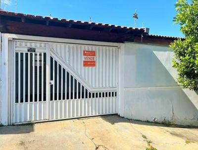 Casa para Venda, em Mococa, bairro Residencial Carlito Quilici, 2 dormitrios, 1 banheiro, 2 vagas