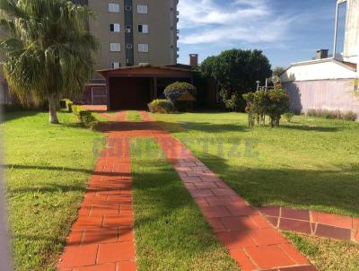 Casa para Venda, em Campo Mouro, bairro Centro, 2 dormitrios, 1 banheiro, 1 sute