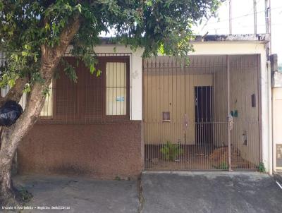 Casa para Venda, em Cataguases, bairro Granjaria, 3 dormitrios, 1 banheiro, 1 vaga