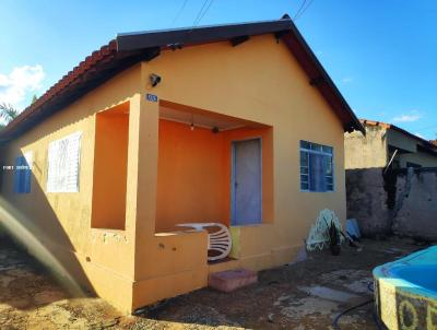 Casa para Venda, em Ourinhos, bairro Vila Santa Maria, 3 dormitórios, 1 banheiro, 2 vagas
