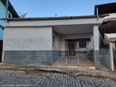 Casa para Venda, em Cataguases, bairro Granjaria, 3 dormitrios, 1 banheiro, 1 vaga