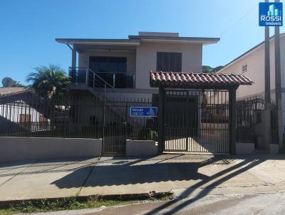 Casa para Venda, em Erechim, bairro Cotrel, 3 dormitórios, 2 banheiros, 2 vagas