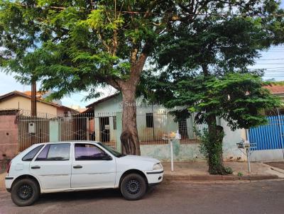 Casa para Venda, em Ourinhos, bairro Jardim Europa, 2 dormitrios, 2 banheiros