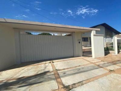 Casa para Venda, em Cianorte, bairro Zona 02, 3 dormitrios, 1 banheiro, 1 sute, 1 vaga