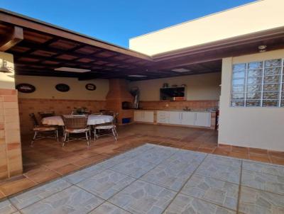 Casa para Venda, em Rio Claro, bairro Jardim Itapu, 3 dormitrios, 1 banheiro, 1 sute, 2 vagas