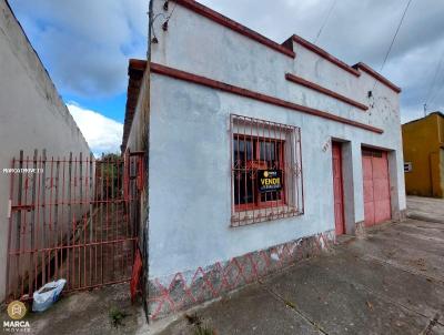 Casa para Venda, em Santa Vitria do Palmar, bairro Centro, 2 dormitrios, 2 banheiros, 1 vaga