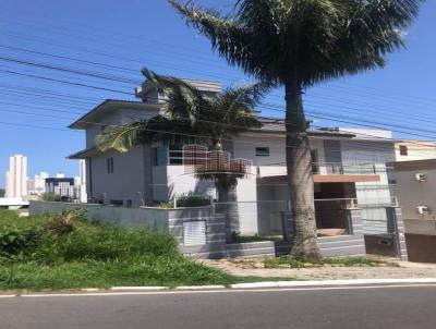 Casa para Venda, em Balnerio Cambori, bairro Centro
