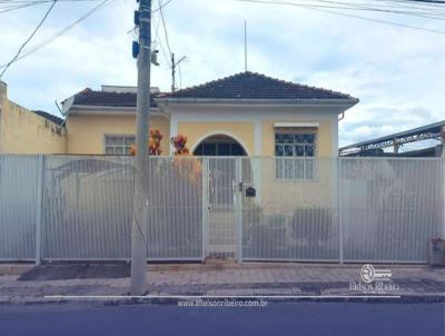 Casa para Venda, em Campo Belo, bairro Centro, 4 dormitrios, 3 banheiros, 1 sute, 1 vaga