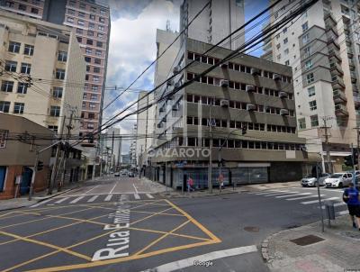 Prdio Comercial para Locao, em Curitiba, bairro Centro, 10 banheiros