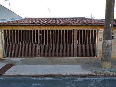 Casa para Venda, em So Carlos, bairro Vila Braslia, 3 dormitrios, 2 banheiros, 1 sute, 2 vagas