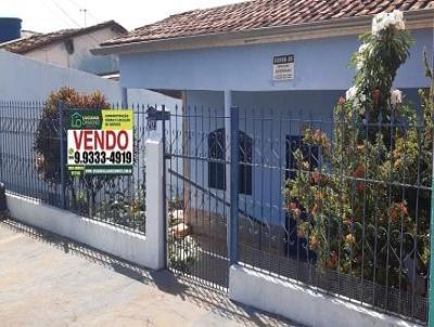 Casa 4 dormitrios ou + para Venda, em Cuiab, bairro Santo Antnio do Pedregal, 4 dormitrios, 2 banheiros, 2 vagas