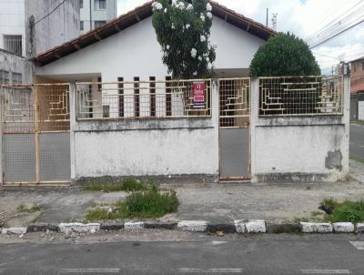 Casa para Venda, em Feira de Santana, bairro PONTO CENTRAL, 4 dormitrios, 1 banheiro, 2 sutes, 2 vagas
