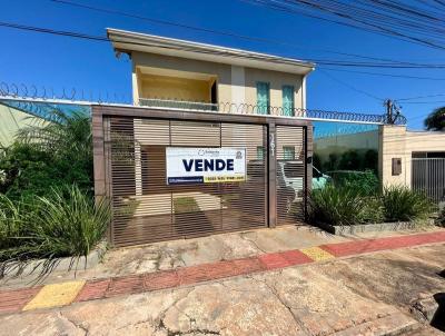 Sobrado para Venda, em Campo Grande, bairro Bosque de Avilan, 3 dormitrios, 2 banheiros, 1 sute, 2 vagas