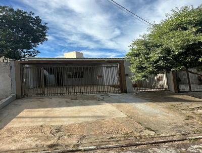 Casa para Locao, em Umuarama, bairro Zona V, 2 dormitrios, 2 banheiros, 1 sute, 2 vagas