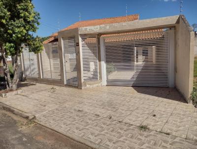 Casa para Venda, em Cianorte, bairro Jardim Gralha Azul, 3 dormitrios, 1 banheiro, 1 sute, 1 vaga