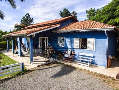 Casa em Condomnio para Venda, em Bofete, bairro Portal Das Colinas, 3 dormitrios, 2 banheiros, 1 sute, 2 vagas