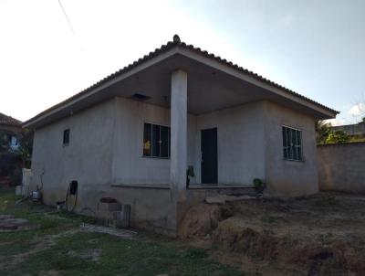 Casa para Venda, em Araruama, bairro Outeiro, 2 dormitrios, 1 banheiro, 1 sute