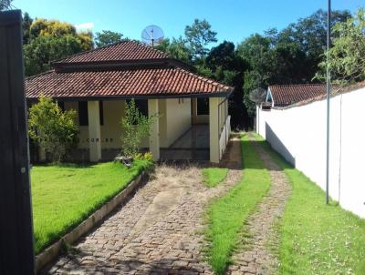 Stio / Chcara para Venda, em So Jos do Rio Pardo, bairro Loteamento So Luiz, 3 dormitrios, 2 banheiros, 1 sute