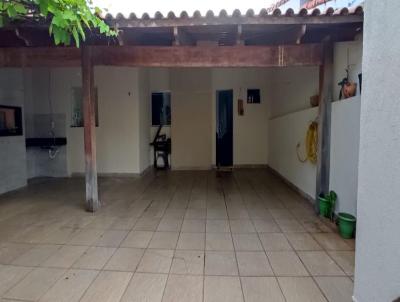 Casa para Venda, em Uberlndia, bairro Segismundo Pereira, 3 dormitrios, 1 banheiro, 1 sute, 3 vagas