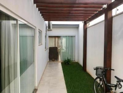 Casa para Venda, em Tangar da Serra, bairro JARDIM ITLIA, 3 dormitrios, 1 banheiro, 3 sutes, 2 vagas