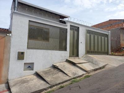 Casa para Venda, em Alfenas, bairro Residencial Vale Verde, 2 dormitrios, 1 banheiro, 1 sute, 2 vagas