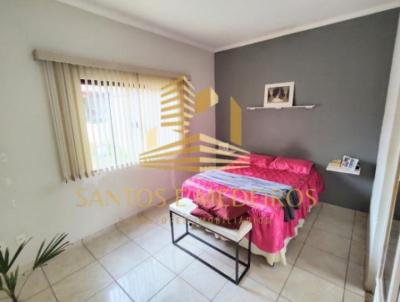 Casa para Venda, em Pouso Alegre, bairro JARDIM CALIFORNIA, 3 dormitrios, 1 banheiro, 3 vagas