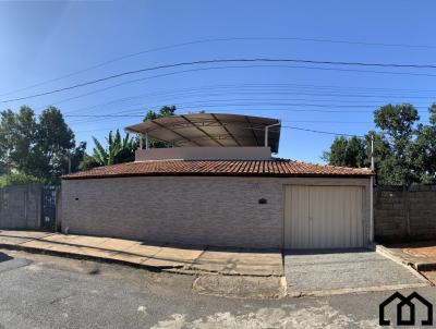Casa para Venda, em Formiga, bairro Novo Horizonte, 3 dormitrios, 1 banheiro, 2 vagas