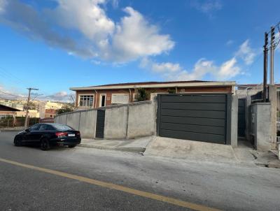 Casa para Venda, em Poos de Caldas, bairro Vila Togni, 4 dormitrios, 3 banheiros, 1 sute, 2 vagas