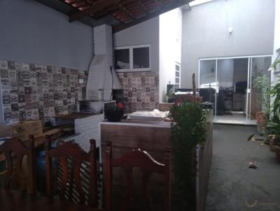 Casa para Venda, em Pirassununga, bairro Terrazul BA, 3 dormitrios, 1 banheiro, 2 vagas