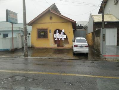 Casa para Venda, em Itaja, bairro So Joo, 2 dormitrios, 2 banheiros, 1 sute, 2 vagas