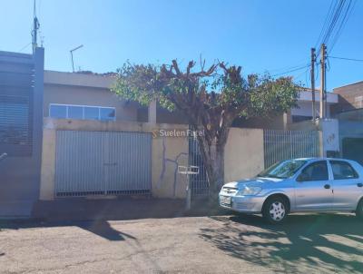 Casa para Venda, em Ourinhos, bairro Vila Mano, 3 dormitrios, 2 banheiros