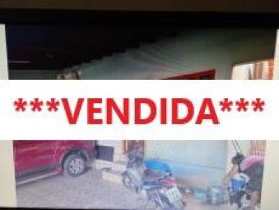 Casa para Venda, em Ourinhos, bairro ITAJUBI, 3 dormitrios, 1 banheiro, 2 vagas