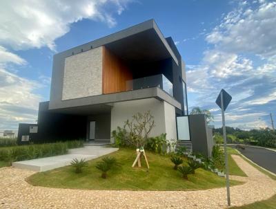 Casa / Sobrado para Venda, em Franca, bairro villa d Capri, 4 dormitrios, 4 sutes, 4 vagas