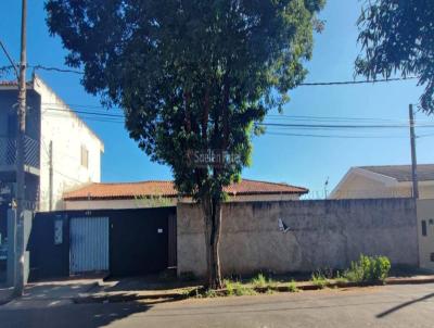 Casa para Venda, em Ourinhos, bairro Jardim Santa Cecilia, 4 dormitrios, 3 banheiros, 1 sute, 5 vagas