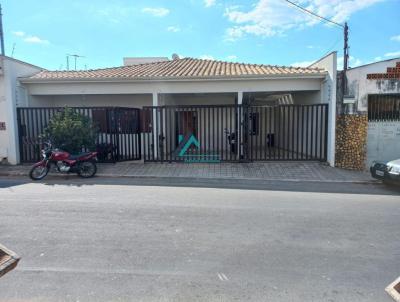 Casa para Venda, em Campo Belo, bairro Centenrio, 3 dormitrios, 2 banheiros, 1 sute, 2 vagas