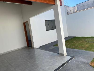 Casa para Venda, em Uberlndia, bairro Luizote de Freitas, 3 dormitrios, 1 banheiro, 1 sute, 2 vagas