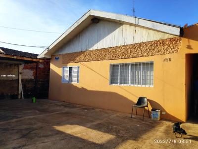 Casa para Venda, em Ourinhos, bairro Jardim Itamaraty, 2 dormitórios, 2 banheiros, 1 suíte, 2 vagas