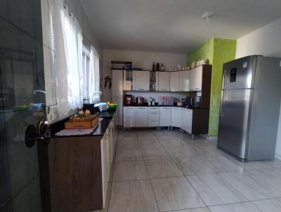 Casa para Venda, em Campo Mouro, bairro Jardim Cidade Nova, 4 dormitrios, 2 banheiros, 2 vagas