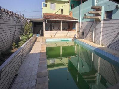 Casa de Praia para Locao, em Praia Grande, bairro Balnerio Maracan, 4 dormitrios, 6 banheiros, 2 sutes, 3 vagas