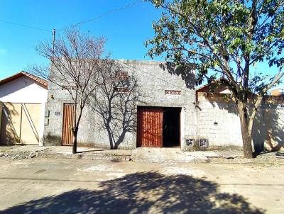 Casa para Venda, em Bom Despacho, bairro Simeo Ferreira, 2 dormitrios, 1 banheiro, 2 vagas