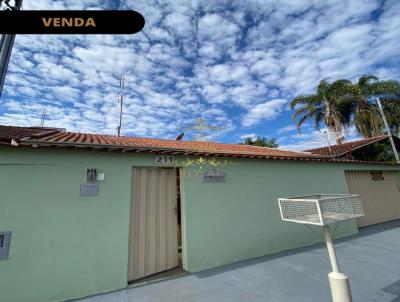 Casa para Venda, em Poos de Caldas, bairro Jardim das Azalias, 2 dormitrios, 2 banheiros, 1 sute, 2 vagas