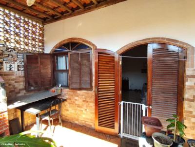 Casa para Venda, em Rio de Janeiro, bairro Ilha de Guaratiba, 2 dormitrios, 2 banheiros, 1 sute, 1 vaga