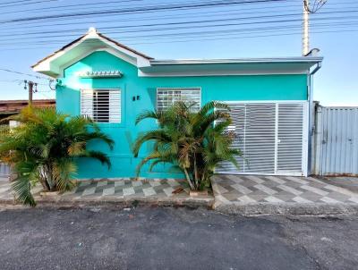 Casa para Venda, em Alfenas, bairro Estao, 3 dormitrios, 1 banheiro, 1 vaga