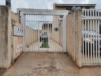 Casa para Venda, em Campo Mouro, bairro Lar Paran, 2 dormitrios, 1 banheiro, 4 vagas