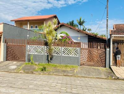 Casa para Venda, em Itanham, bairro Jardim Suaro, 2 dormitrios, 3 banheiros, 1 sute, 4 vagas